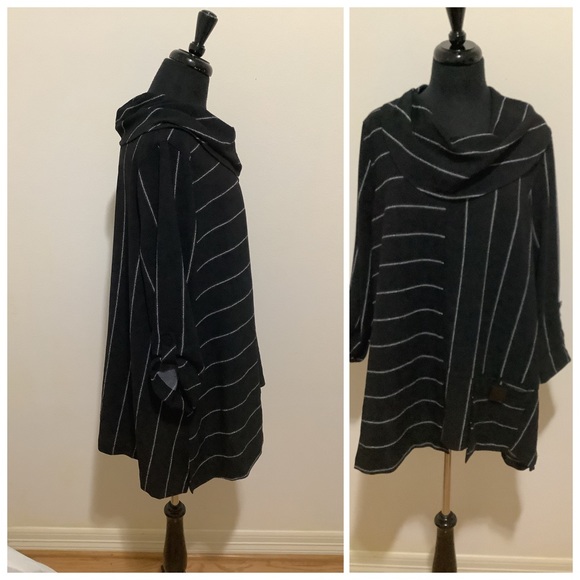 ari mills Top - Picture 2 of 9